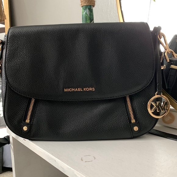 Michael Kors Bedford Legacy Bag - Picture 2 of 8